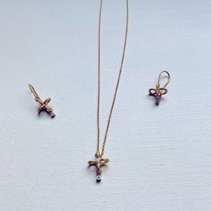 Gold chain and earrings set